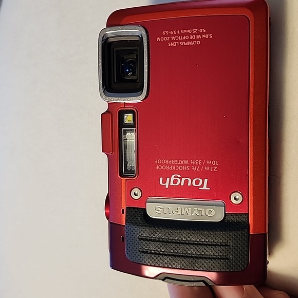 Olympus Red Stylus Tough TG 830 Digital Camera - Picture 8 of 10